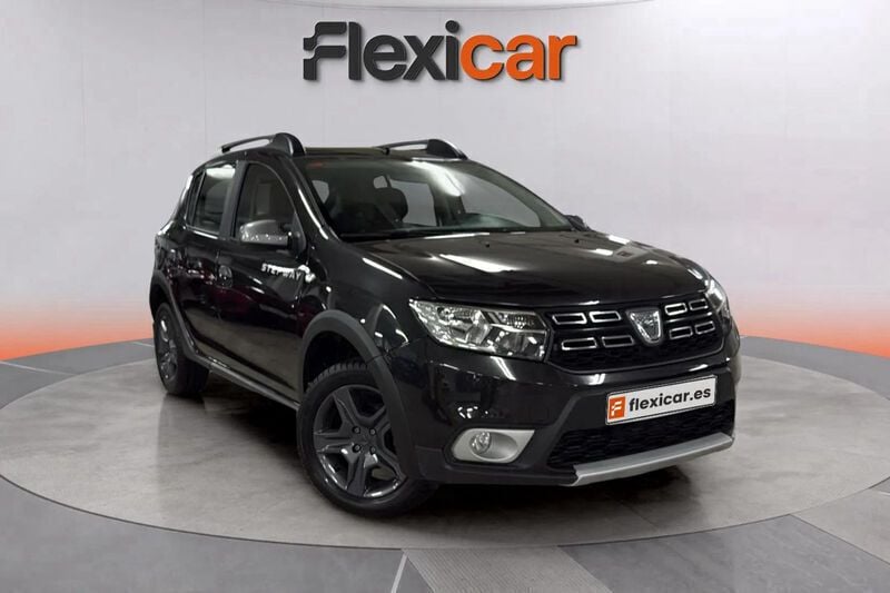 Negro Usado 2017 Dacia Sandero Stepway Utilitario | 9490 € (Precio justo) - Imagen 1/4