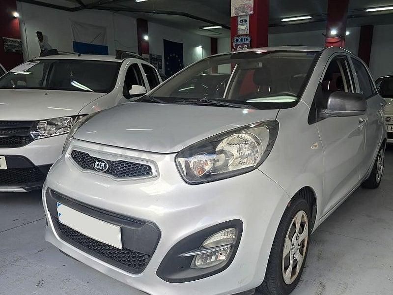 Gris / plata Usado 2015 Kia Picanto Utilitario | 6150 € (Precio justo) - Imagen 1/4
