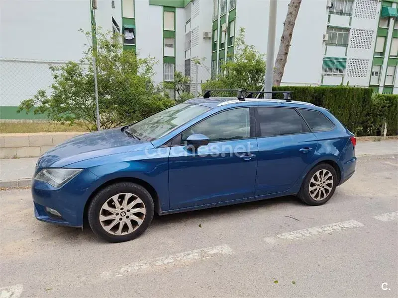 Usado Seat Leon ST Style 105 CV (77 kW) 2014 Azul Familiar