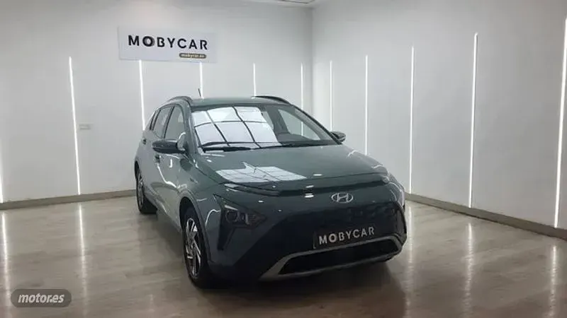 Usado Hyundai Bayon 84 CV (61 kW) 2023 Verde SUV