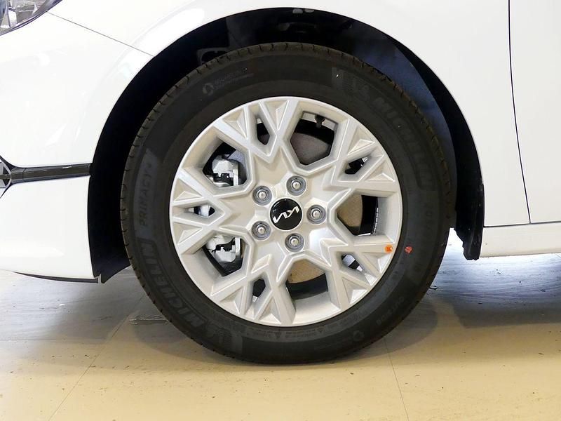 Usado Kia Ceed 136 CV (100 kW) 2024 Blanco Utilitario