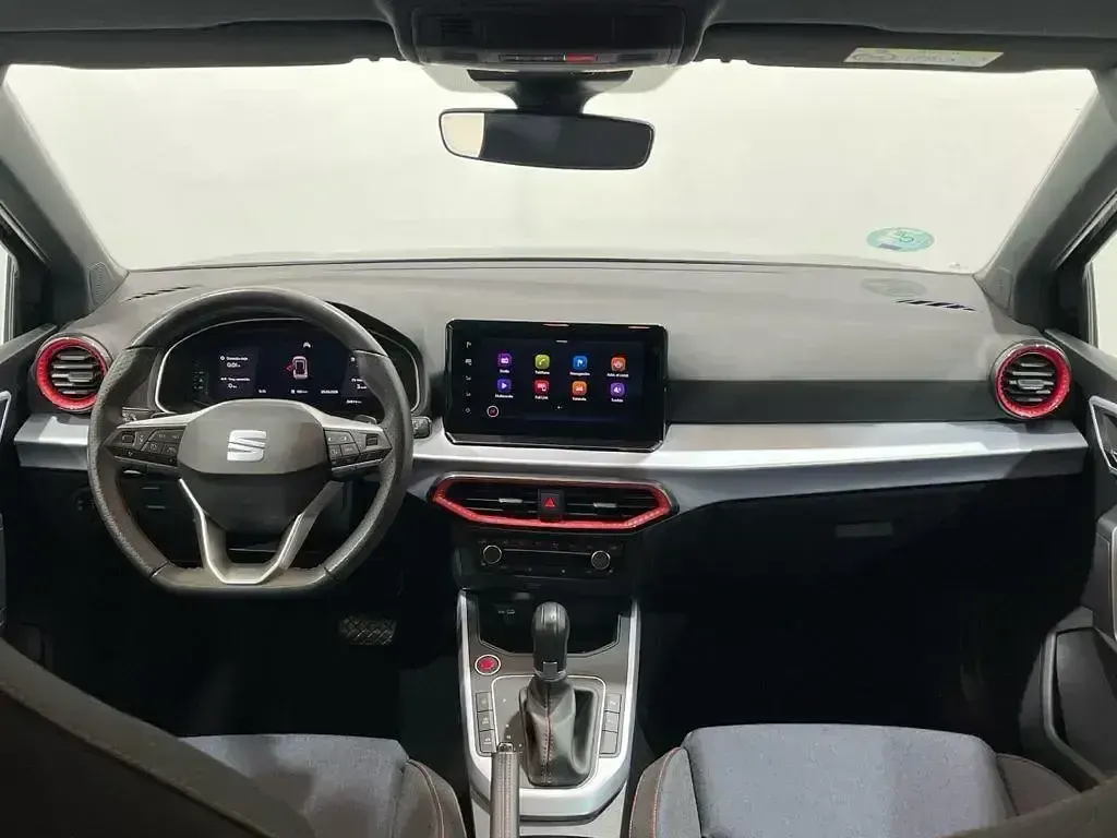 Usado Seat Arona FR 150 CV (110 kW) 2024 Negro SUV