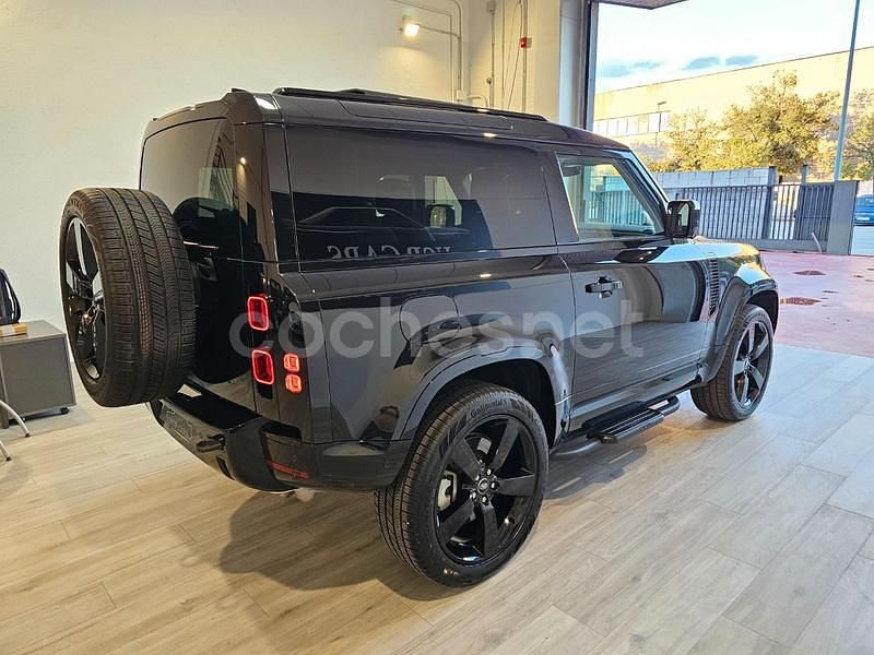 Usado Land Rover Defender SE 400 CV (294 kW) 2023 Negro SUV