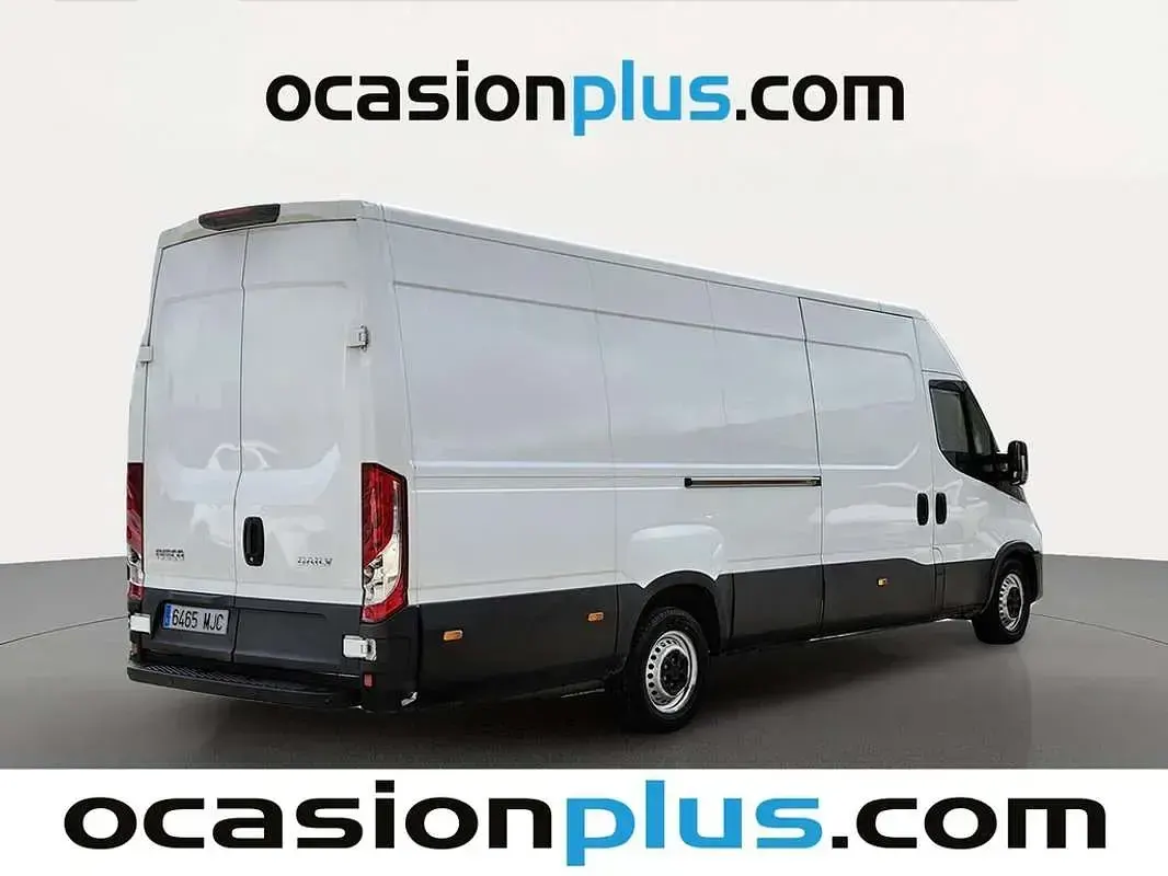 Usado Iveco Daily 156 CV (114 kW) 2023 Blanco Van