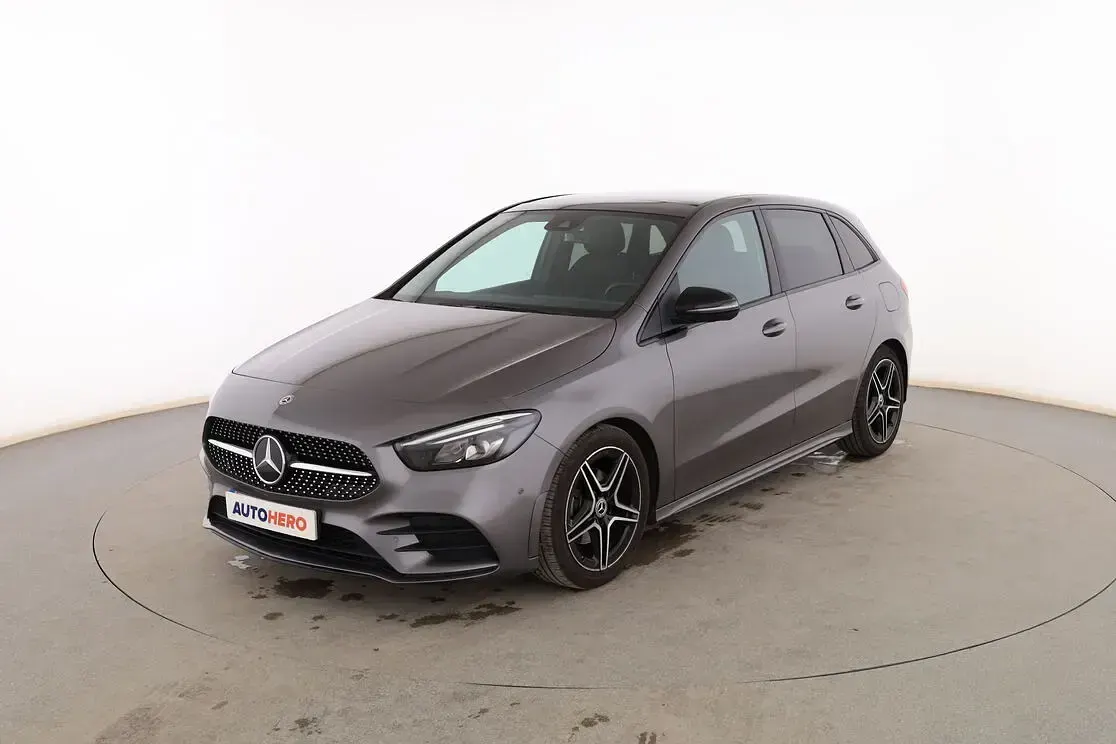 Usado Mercedes B200 AMG line 163 CV (119 kW) 2019 Monovolumen