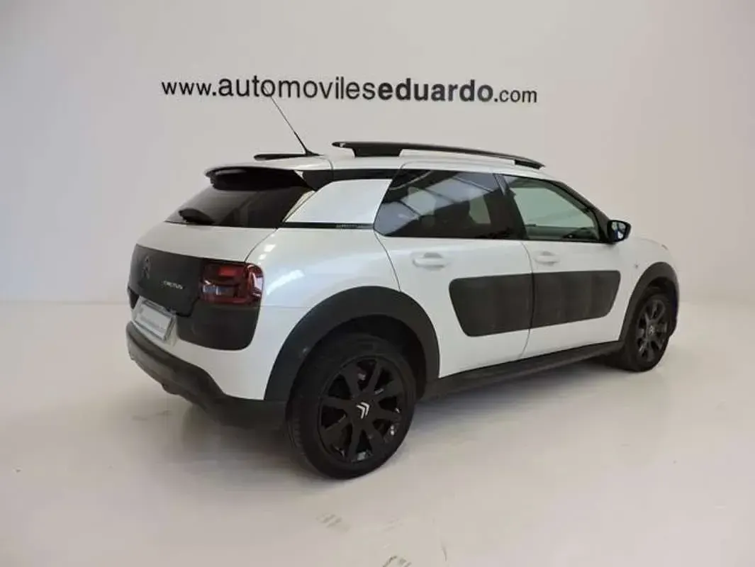 Usado Citroën C4 Cactus Shine Edition 99 CV (72 kW) 2016 Blanco Utilitario