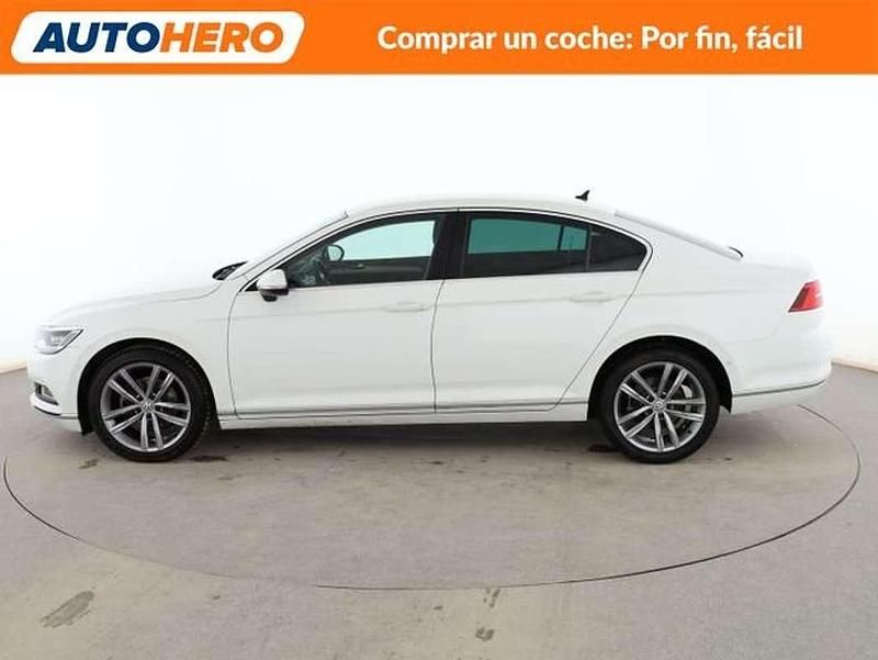 Usado VW Passat Sport 150 CV (110 kW) 2015 Blanco Berlina