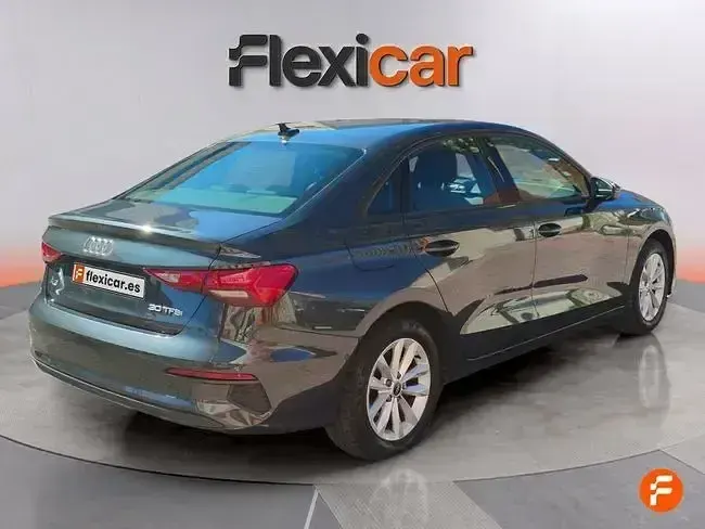 Usado Audi A3 110 CV (80 kW) 2022 Gris Berlina
