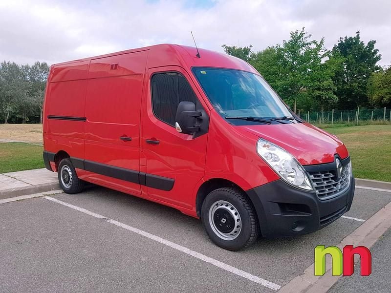 Usado Renault Master 130 CV (95 kW) 2017 Rojo Van