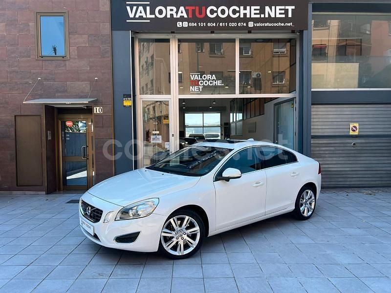 Blanco Usado 2011 Volvo S60 Summum Berlina | 10.950 € - Imagen 1/4