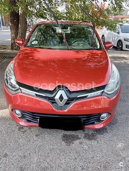 Rojo Usado 2014 Renault Clio IV Berlina | 6800 € (Buen precio) - Imagen 1/4
