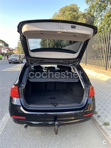 Usado BMW 318 143 CV (105 kW) 2014 Negro Familiar