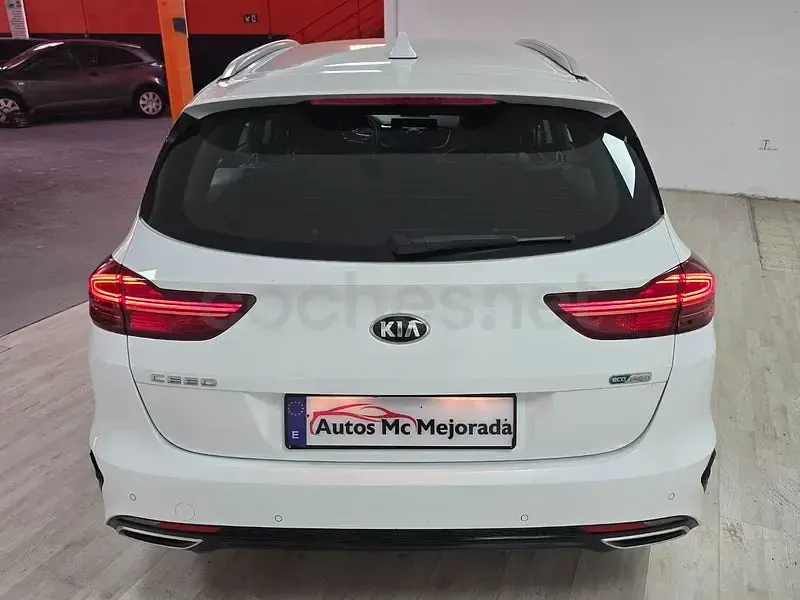 Usado Kia Ceed 141 CV (103 kW) 2021 Blanco Utilitario