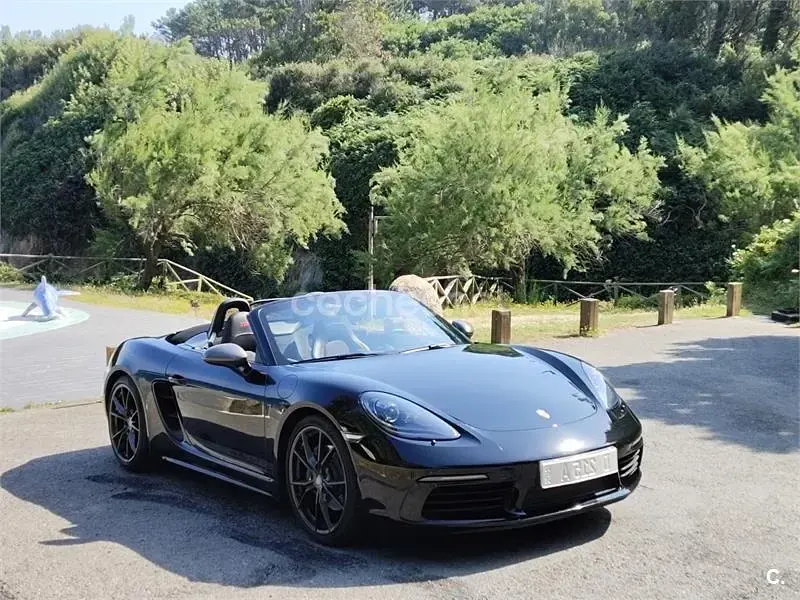 Usado Porsche 718 Boxster T 300 CV (220 kW) 2019 Negro Descapotable