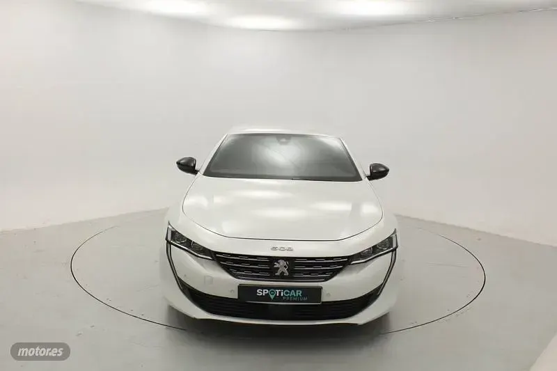 Usado Peugeot 308 GT 180 CV (132 kW) 2023 Blanco Berlina