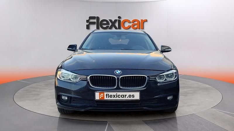 Usado BMW 318 150 CV (110 kW) 2018 Negro Familiar