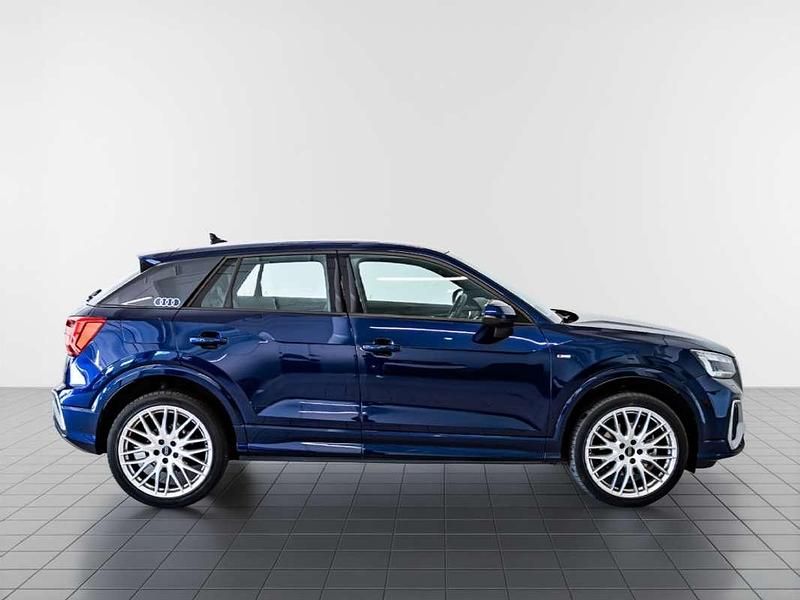 Usado Audi Q2 116 CV (85 kW) 2024 Azul SUV