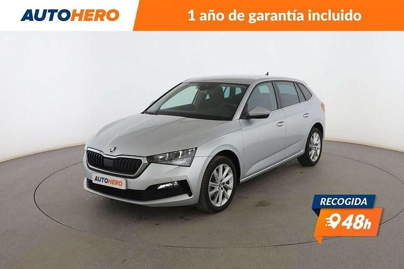 Plateado Usado 2022 Skoda Scala Style Utilitario | 18.380 € (Precio justo) - Imagen 1/3