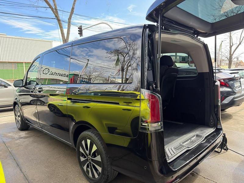 Usado Mercedes Vito 164 CV (120 kW) 2025 Negro Van
