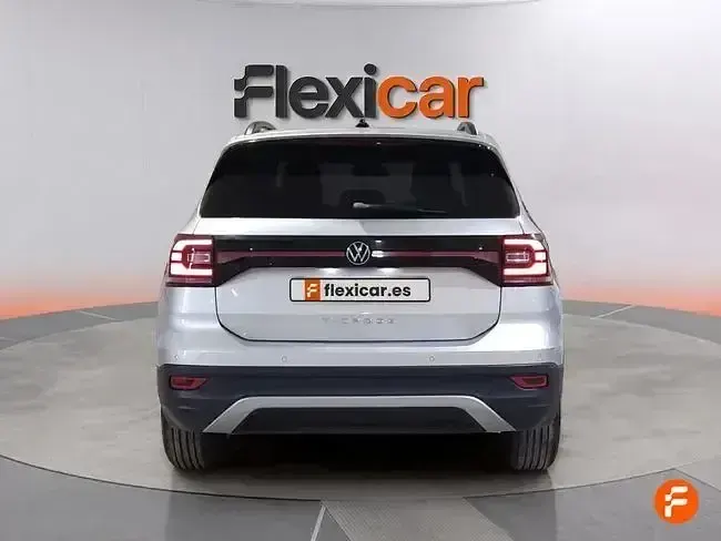Usado VW T-Cross Advance 110 CV (80 kW) 2022 Gris SUV