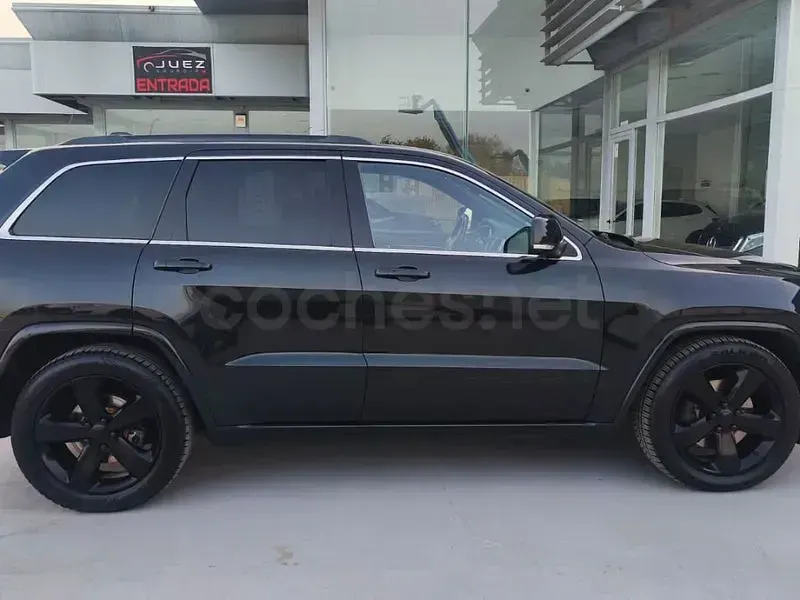 Używany Jeep Grand Cherokee Overland 250 KM (183 kW) 2016 Czarny SUV