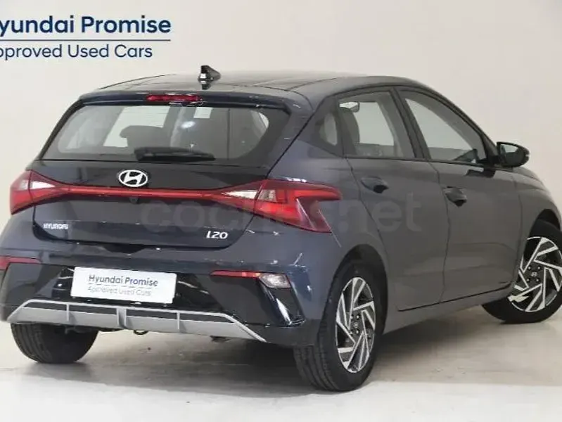 Nuevo Hyundai i20 84 CV (61 kW) 2025 Gris / plata Utilitario