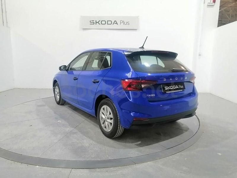 Usado Skoda Fabia Essence 95 CV (69 kW) 2024 Azul Utilitario