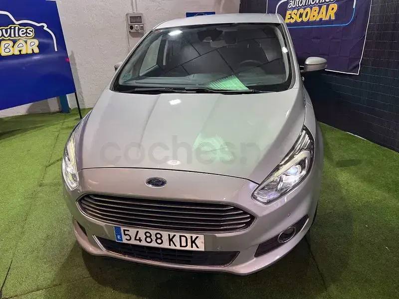 Usado Ford S-MAX Titanium 150 CV (110 kW) 2017 Gris / plata Monovolumen