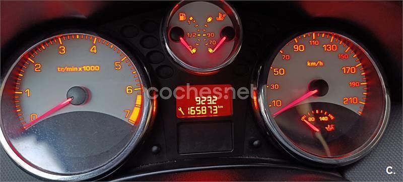 Gris / plata Usado 2006 Peugeot 207 Berlina | 2600 € (Buen precio) - Imagen 1/4