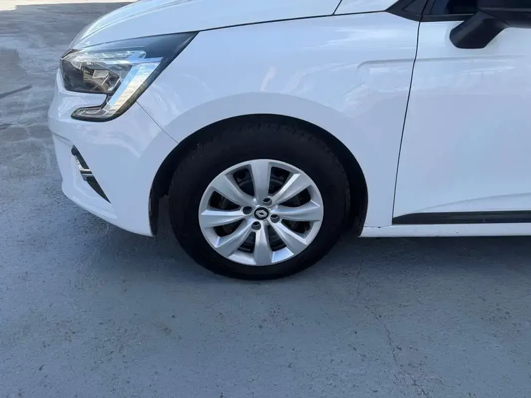 Usado Renault Clio Equilibre 101 CV (74 kW) 2022 Blanco Utilitario