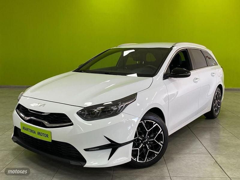 Blanco Usado 2025 Kia Ceed Sportswagon Style Familiar | 20.800 € (Precio justo) - Imagen 1/4