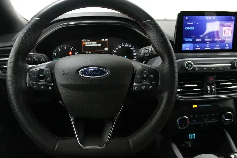 Usado Ford Focus ST-Line X 125 CV (91 kW) 2022 Blanco Berlina
