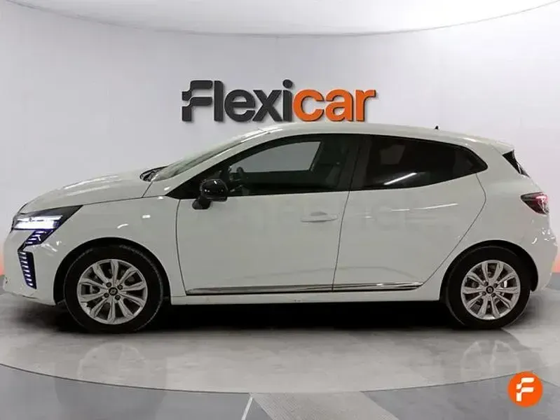 Usado Renault Clio V Evolution 100 CV (73 kW) 2024 Blanco Berlina