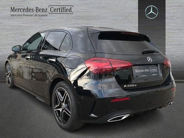 Usado Mercedes A200 AMG line 150 CV (110 kW) 2026 Negro noche