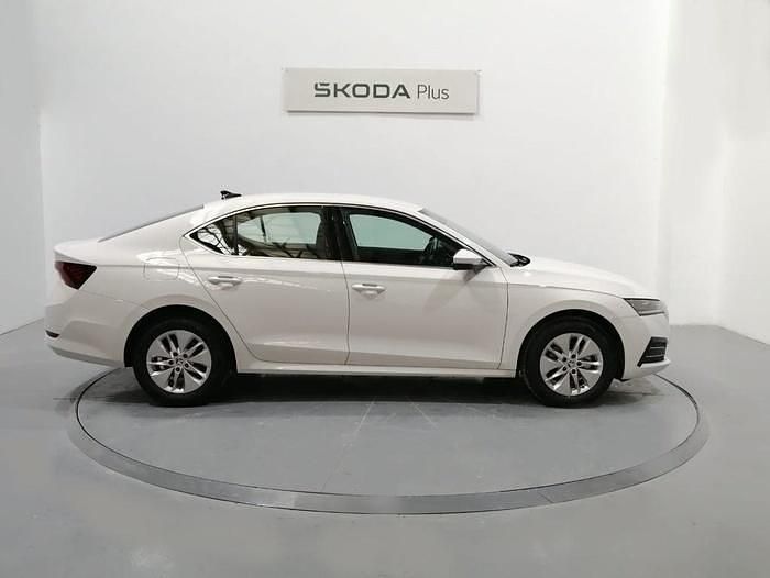 Nuevo Skoda Octavia Ambition 131 CV (96 kW) 2025 Blanco