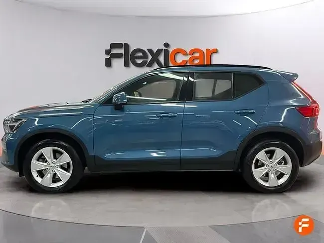 Usado Volvo XC40 Plus 163 CV (119 kW) 2024 Azul SUV