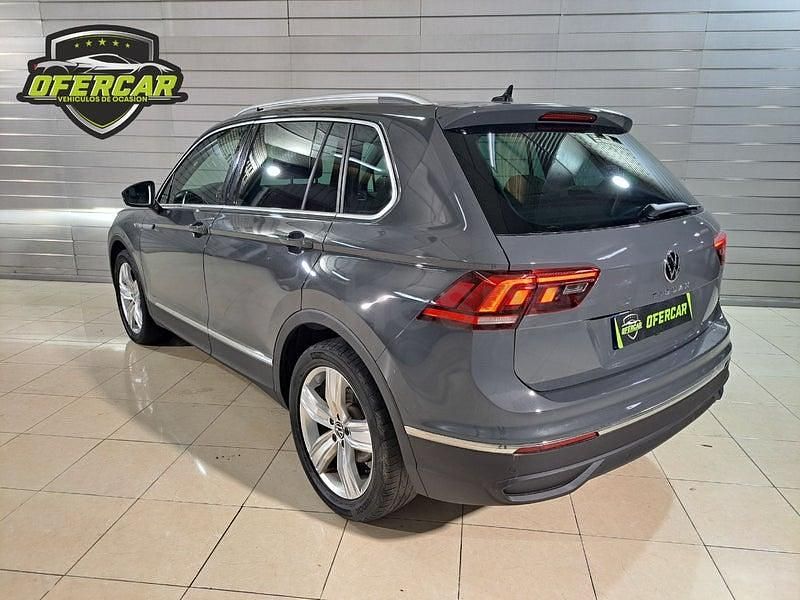 Usado VW Tiguan Life 130 CV (95 kW) 2022 Gris / plata SUV