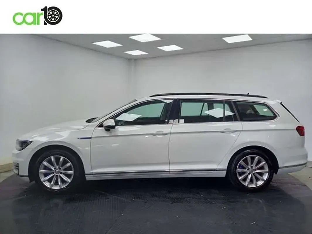 Usado VW Passat Business 218 CV (160 kW) 2018 Blanco Familiar