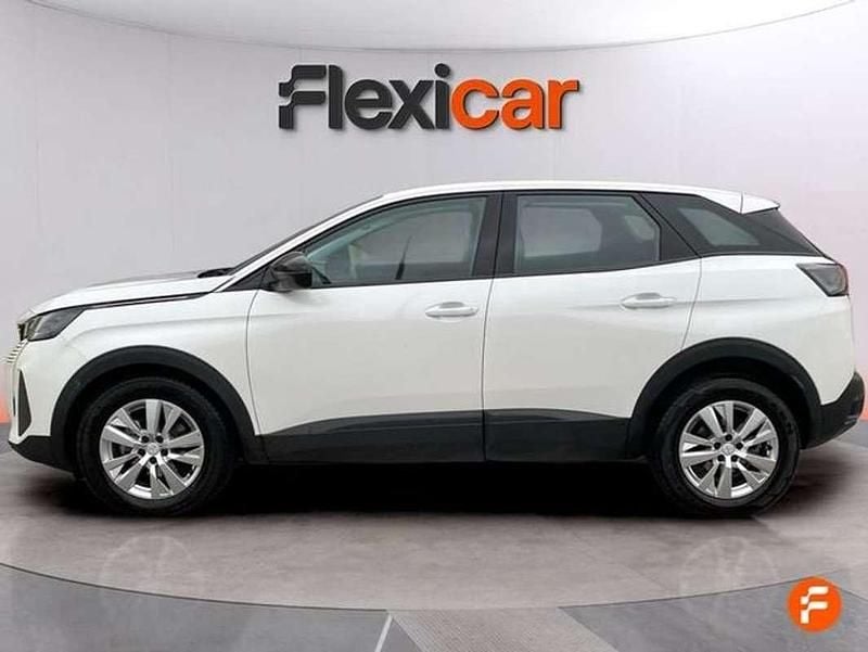 Usado Peugeot 3008 Active 131 CV (96 kW) 2022 Blanco SUV
