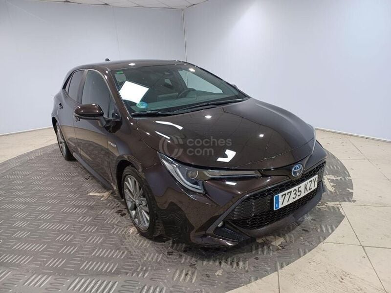 Usado Toyota Corolla Active 122 CV (89 kW) 2019 Marrón Berlina