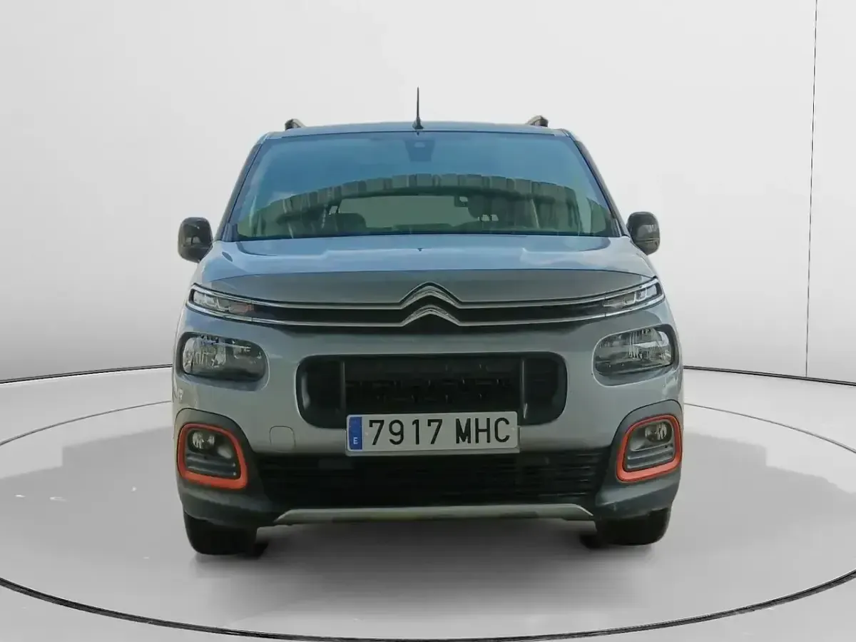 Usado Citroën Berlingo Business Class 102 CV (75 kW) 2023 Gris Monovolumen