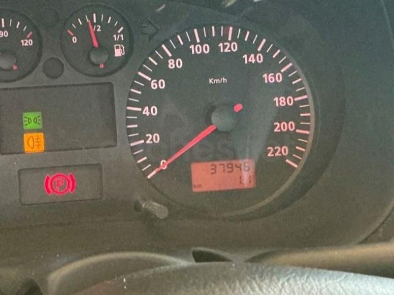 Usado Seat Ibiza Sport 90 CV (66 kW) 2000 Verde Utilitario