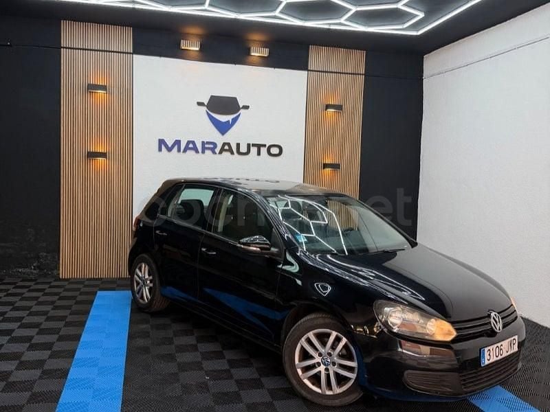 Usado VW Golf VII 105 CV (77 kW) 2012 Negro Berlina