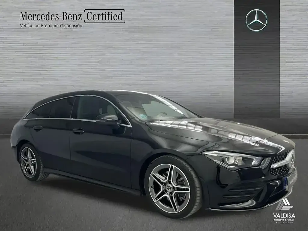 Usado Mercedes CLA200 AMG line 150 CV (110 kW) 2022 Negro Coupe