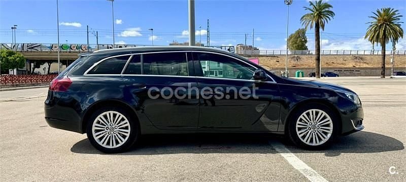 Usado Opel Insignia Excellence 163 CV (119 kW) 2014 Azul Familiar