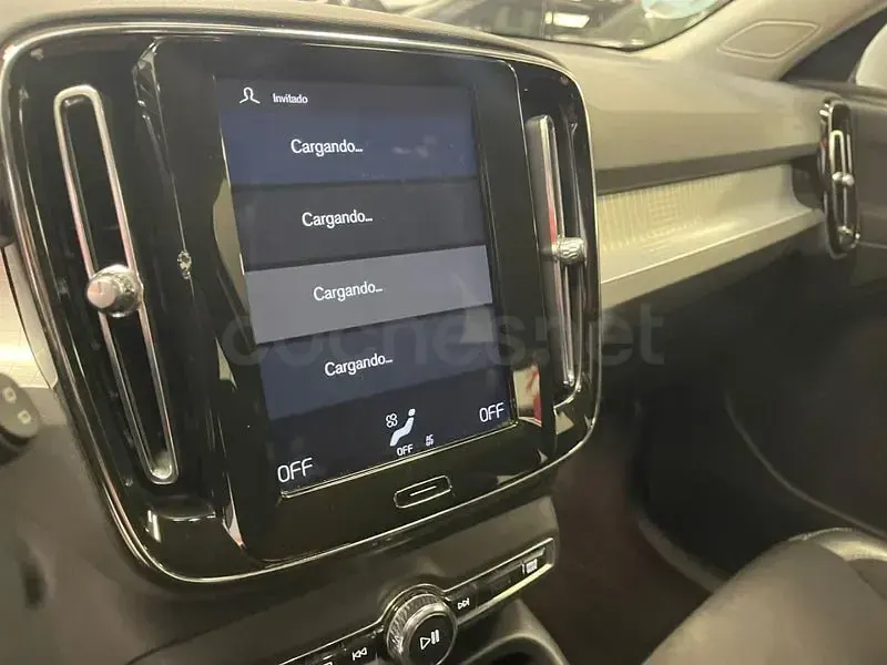 Usado Volvo XC40 150 CV (110 kW) 2019 Gris / plata SUV