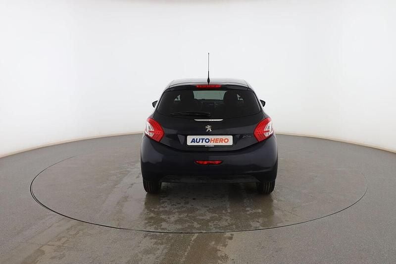 Usado Peugeot 208 Style 82 CV (60 kW) 2015 Azul Utilitario