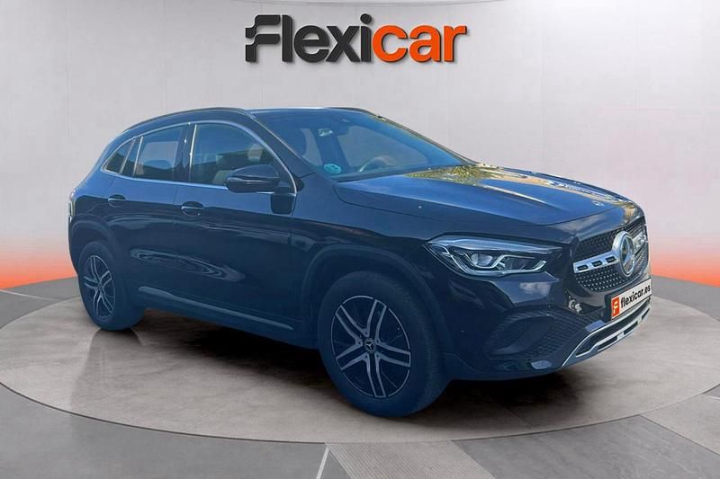 Negro Usado 2023 Mercedes GLA200 SUV | 28.990 € - Imagen 1/4