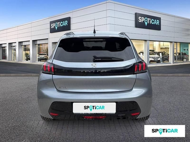 Usado Peugeot 208 Allure 130 CV (95 kW) 2022 Gris Utilitario