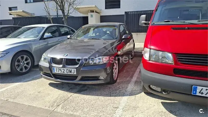 Usado BMW 320 163 CV (119 kW) 2005 Gris / plata Berlina